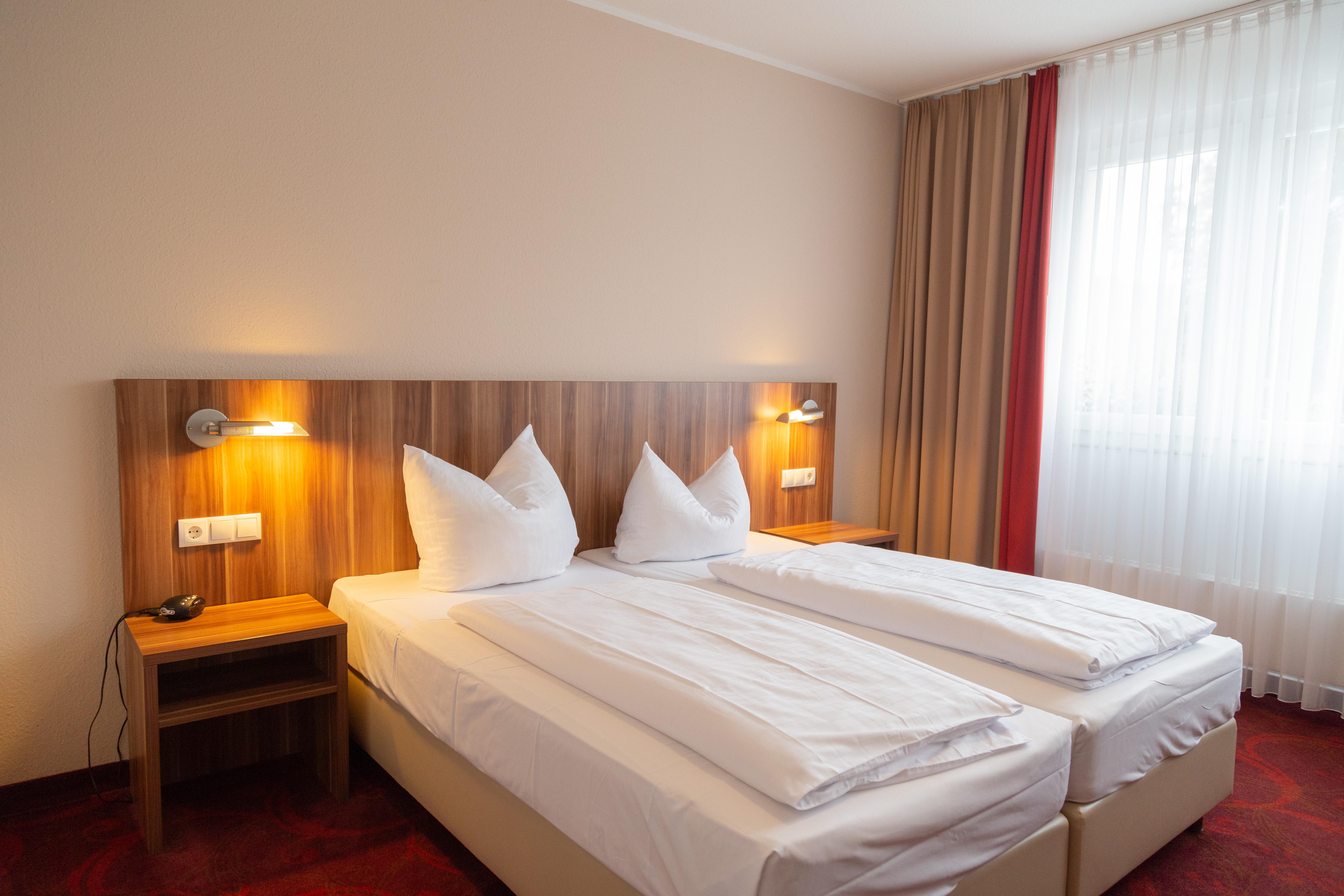Das Ebertor - Hotel & Hostel บอพพาร์ด ภายนอก รูปภาพ